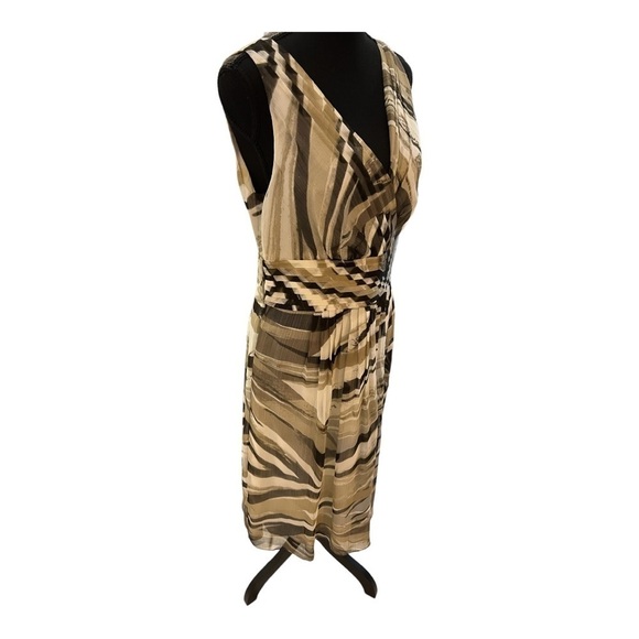 Banana Republic Dress Size 8 - Picture 4 of 10